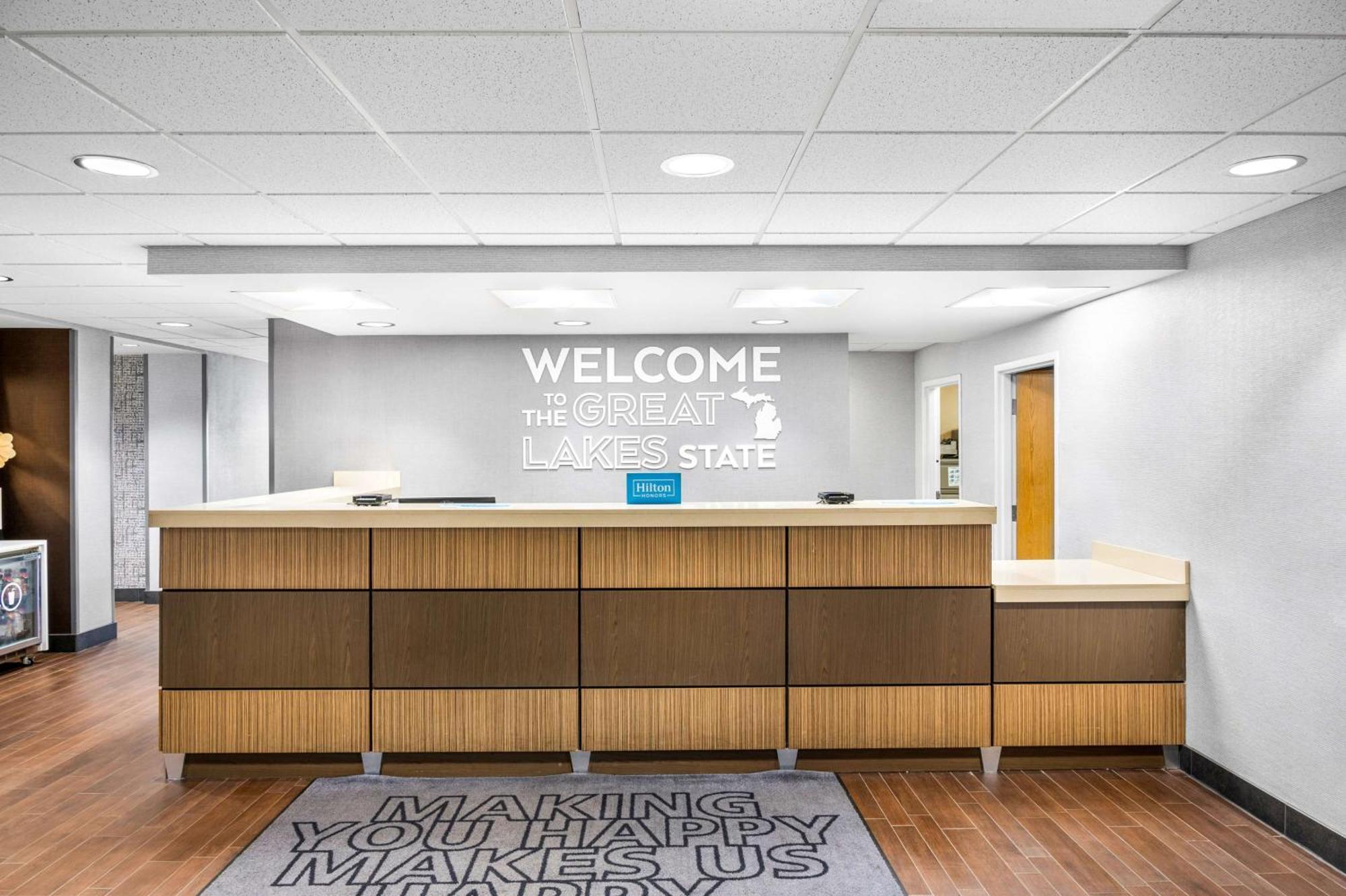 Hampton Inn Grand Rapids/North Уолкер Экстерьер фото